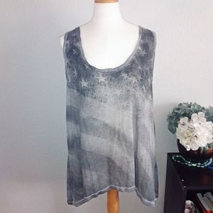 Jessica Simpson grayscale festival flag sz 2X